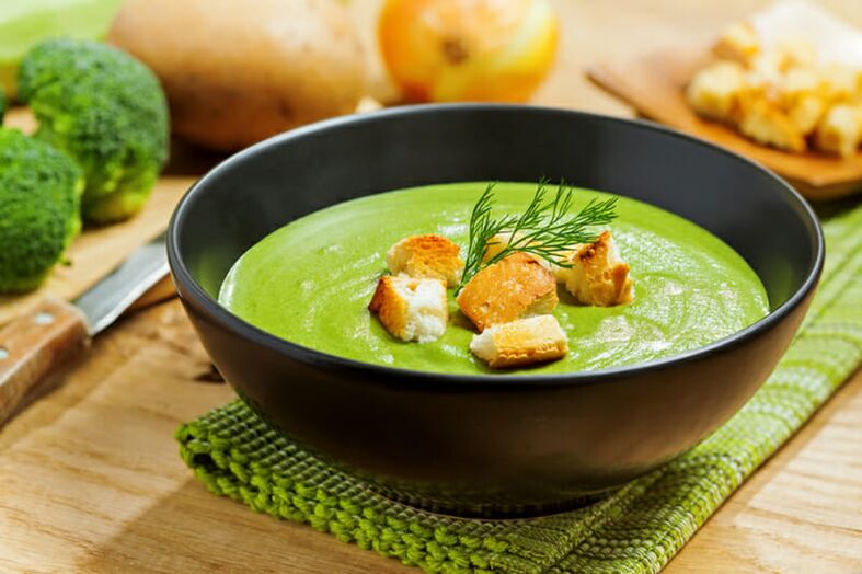Broccoli cream soup in nutrition menu for weight loss